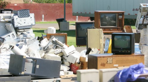 Efficient flat clearance services benefiting Forest Hill residents